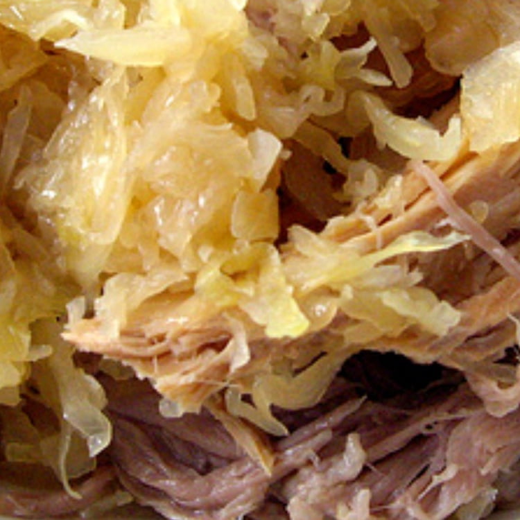 Pork with sauerkraut on top