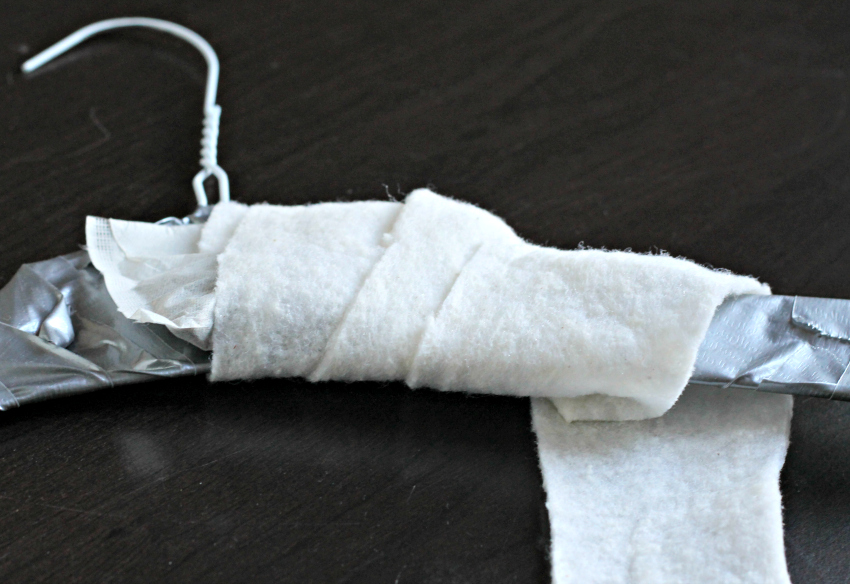 lavender tea bag on hanger and batting strips