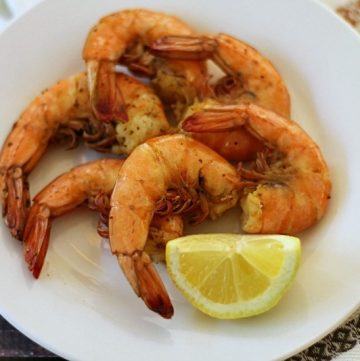 Steamed shrimp plated