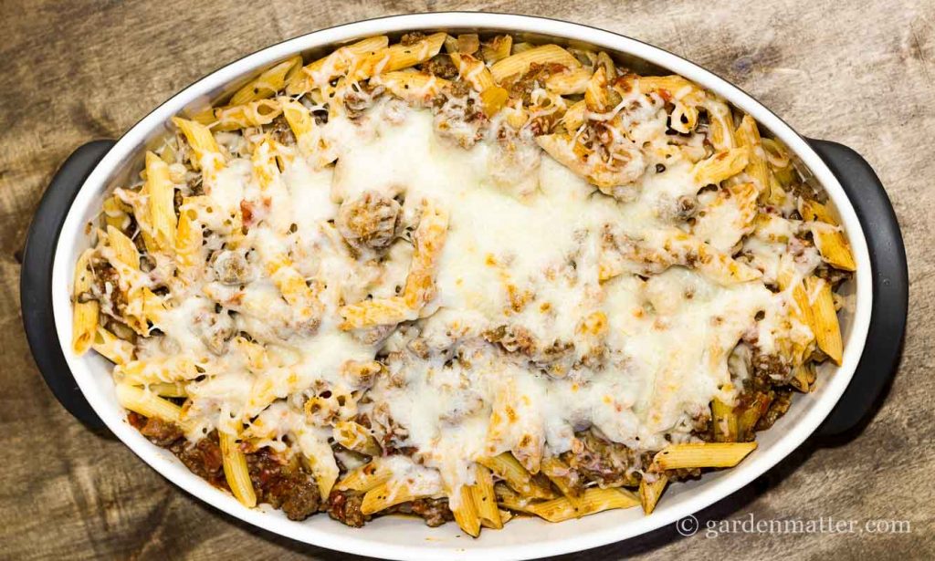 Bake Penne with beef ~ Spaghetti Casserole ~ gardenmatter.com