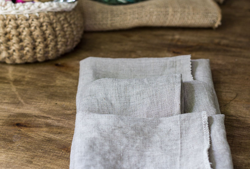 linen-napkins-three-different-finishes