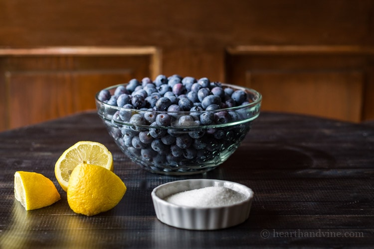 Blueberry sauce ingredients