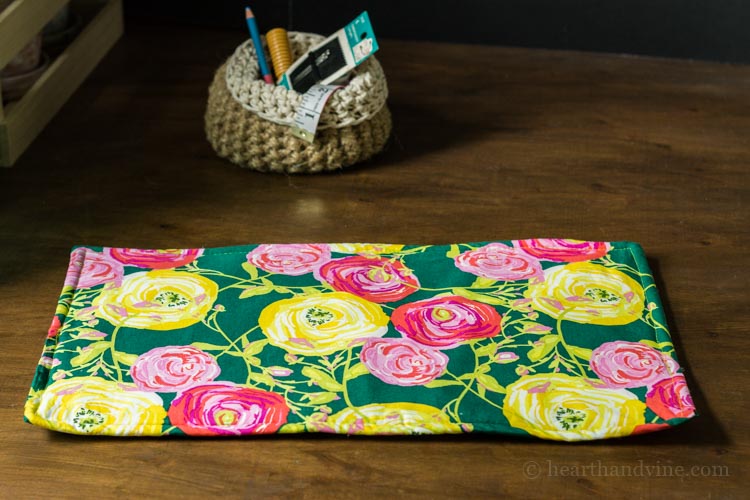 Fat quarter hot pad.