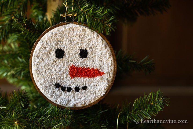 Punch ornament snowman face