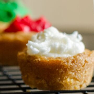 cropped-sugar-cookie-cups-with-buttercream-frosting.jpg