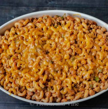 chili mac casserole dish