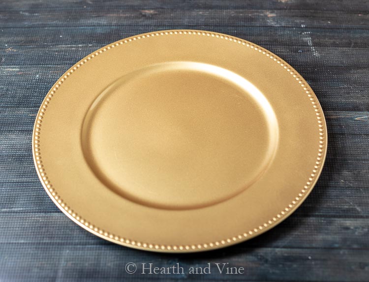 Gold dollar store plate