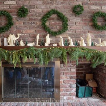 Christmas mantel with wreath gallery
