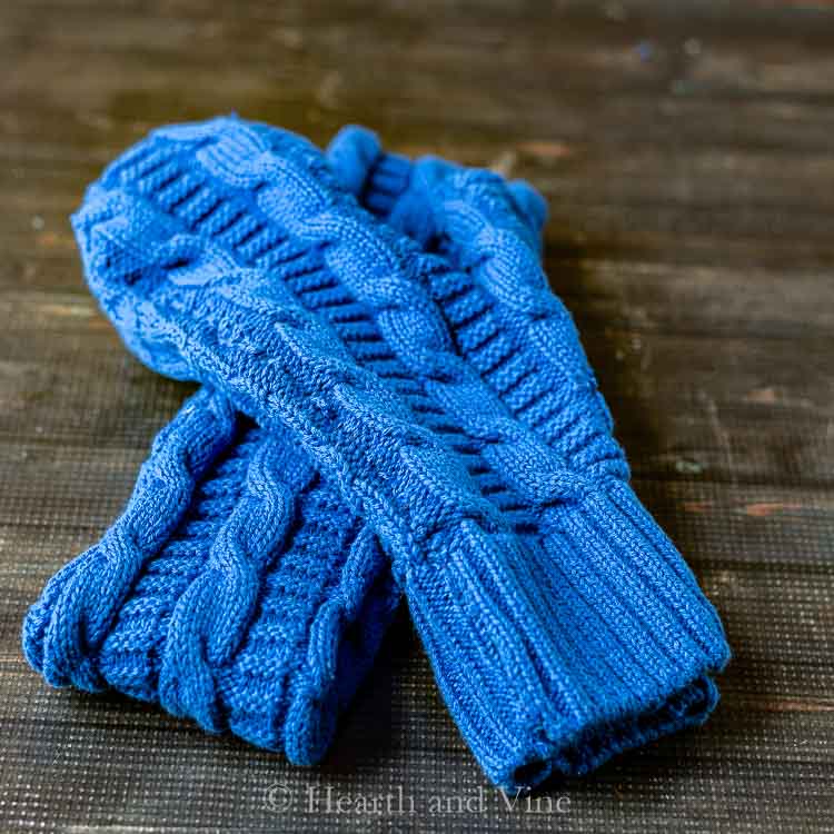 Set of mittens and headband made from a sweater
