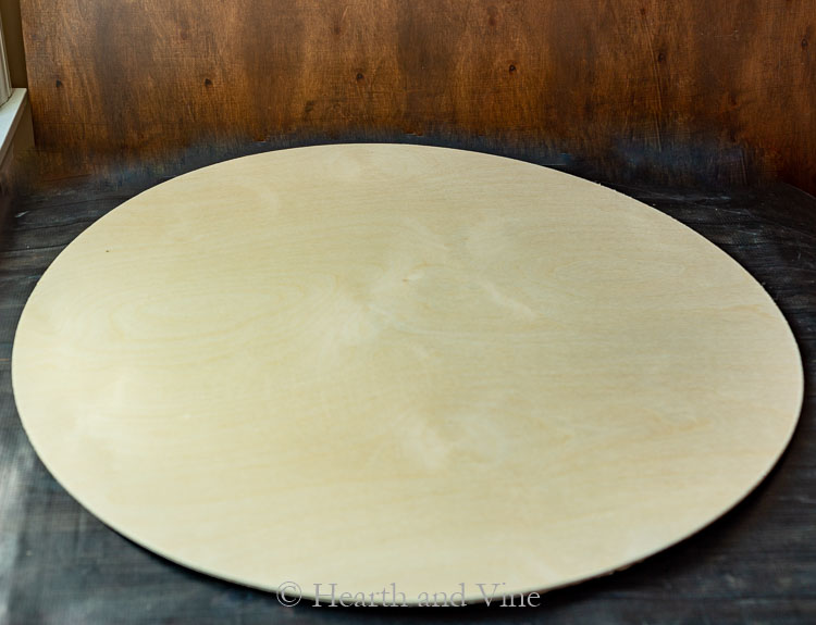 Round wood disc