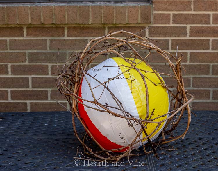 Make A Grapevine Sphere To Celebrate Earth Day Hearth And Vine