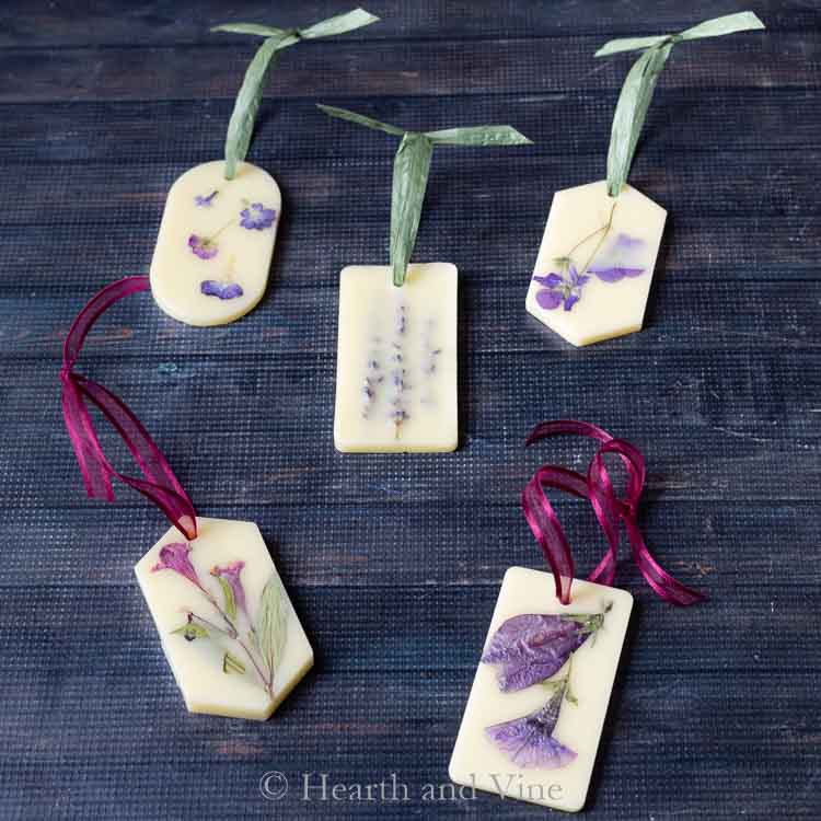 Easy Scented Wax Sachets You Can Make for Gifts