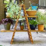 outdoor-plant-stand-house-view