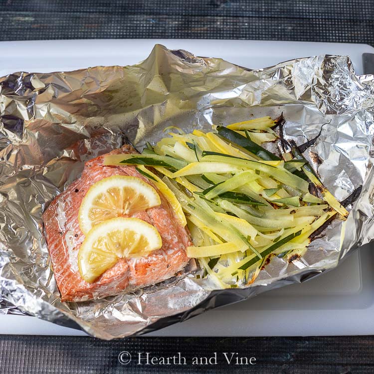Foil packet Salmon and Vegetable Dinner
