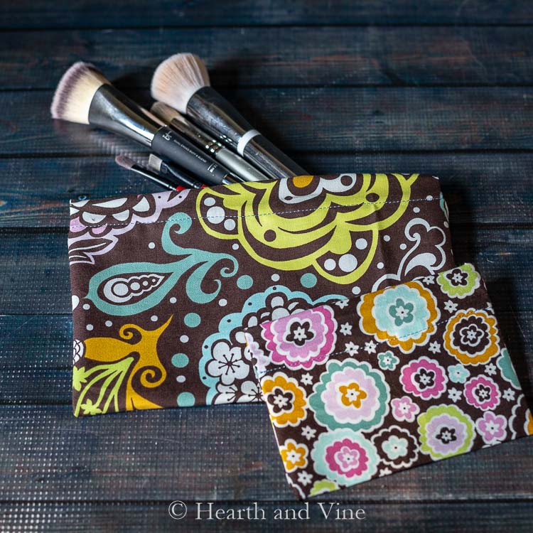 How to Sew a Fabric Makeup Brush Holder - Make and Takes