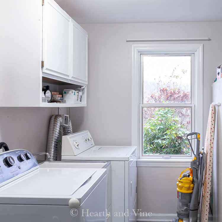 Laundry room & Cleaning cabinet