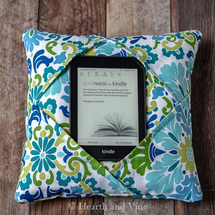 DIY Kindle Case Using an Old Book - Home DIY Fun