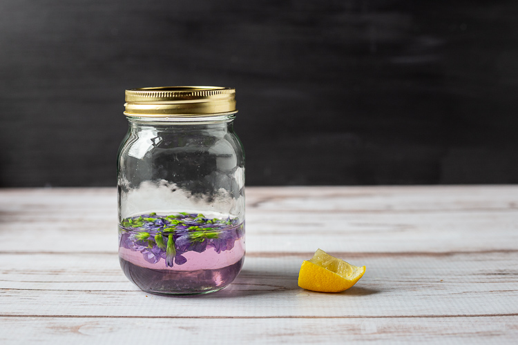 Violet infusion with lemon