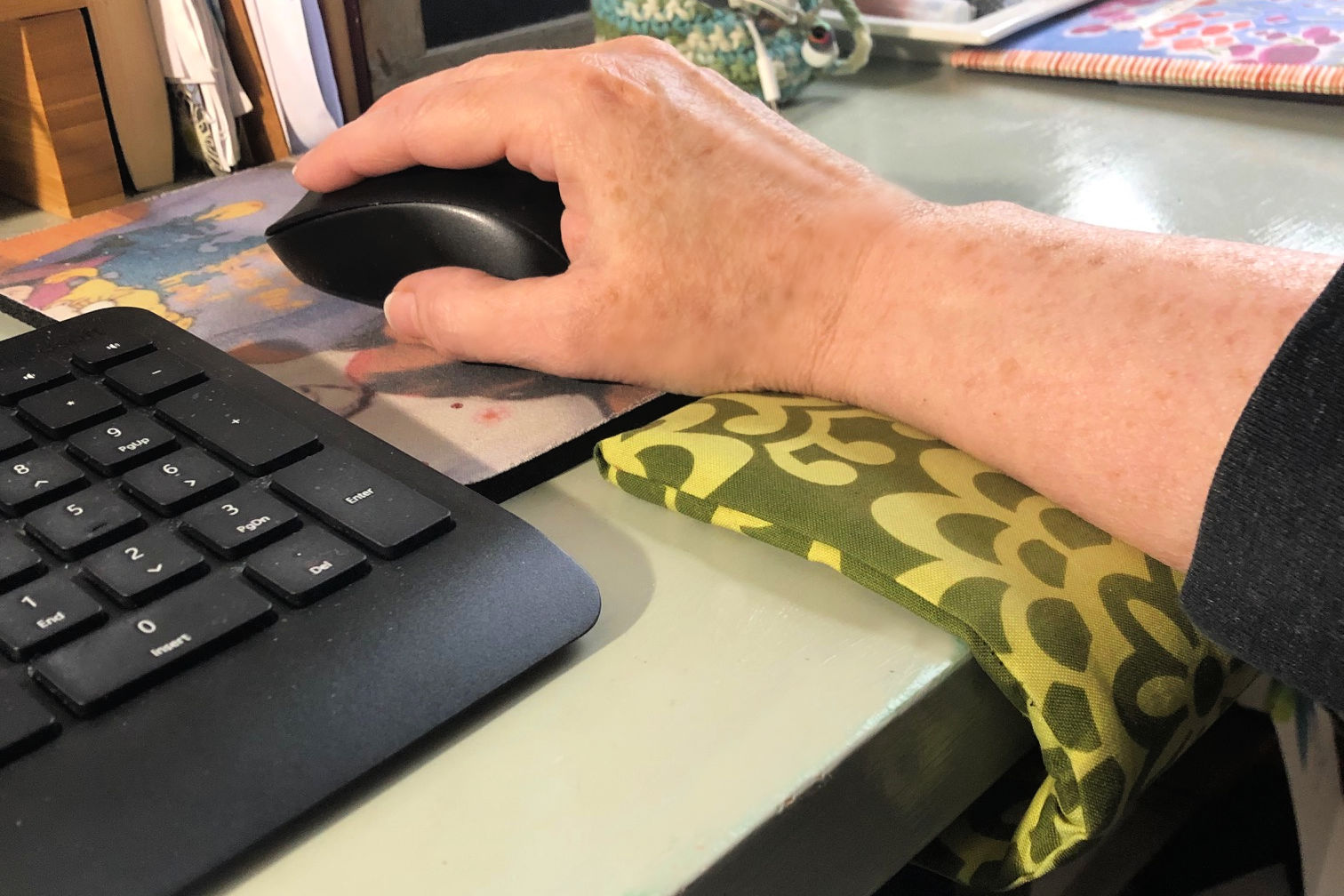 Wrist Comfort Cuff You Can Easily Make With A Few Simple Materials