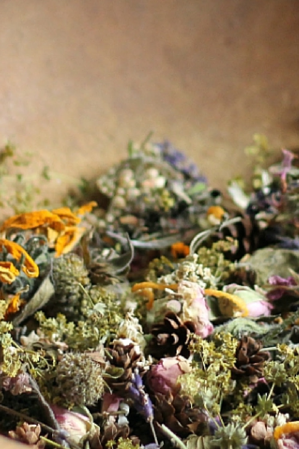 DIY Potpourri Made from the Garden Hearth and Vine
