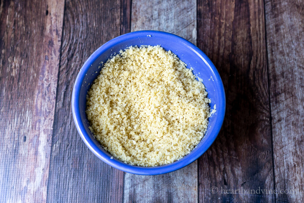 Panko breadcrumbs in a blue bowl.