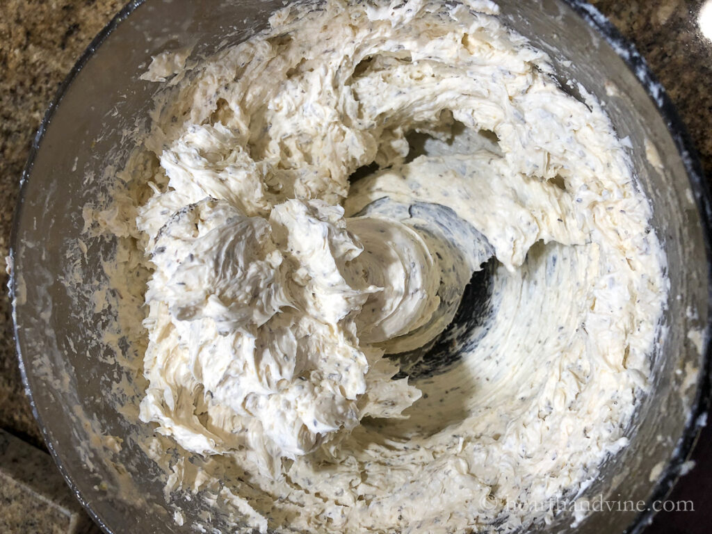 Cream cheese, shredded Gouda and spices in a food processor.