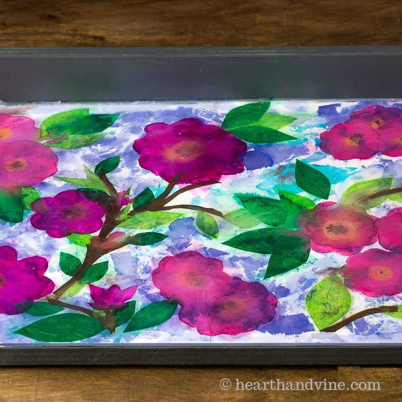 Floral bleeding tissue art tray.