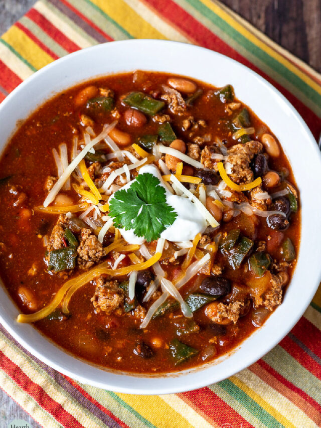 Chili with Ground Turkey and Poblano Peppers