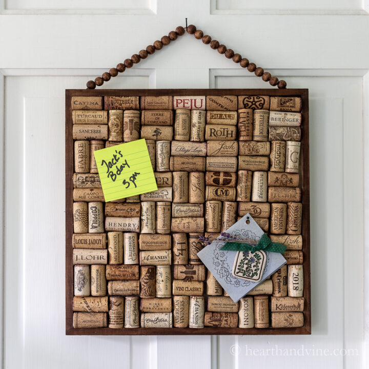 DIY Cork board with recycled wine corks