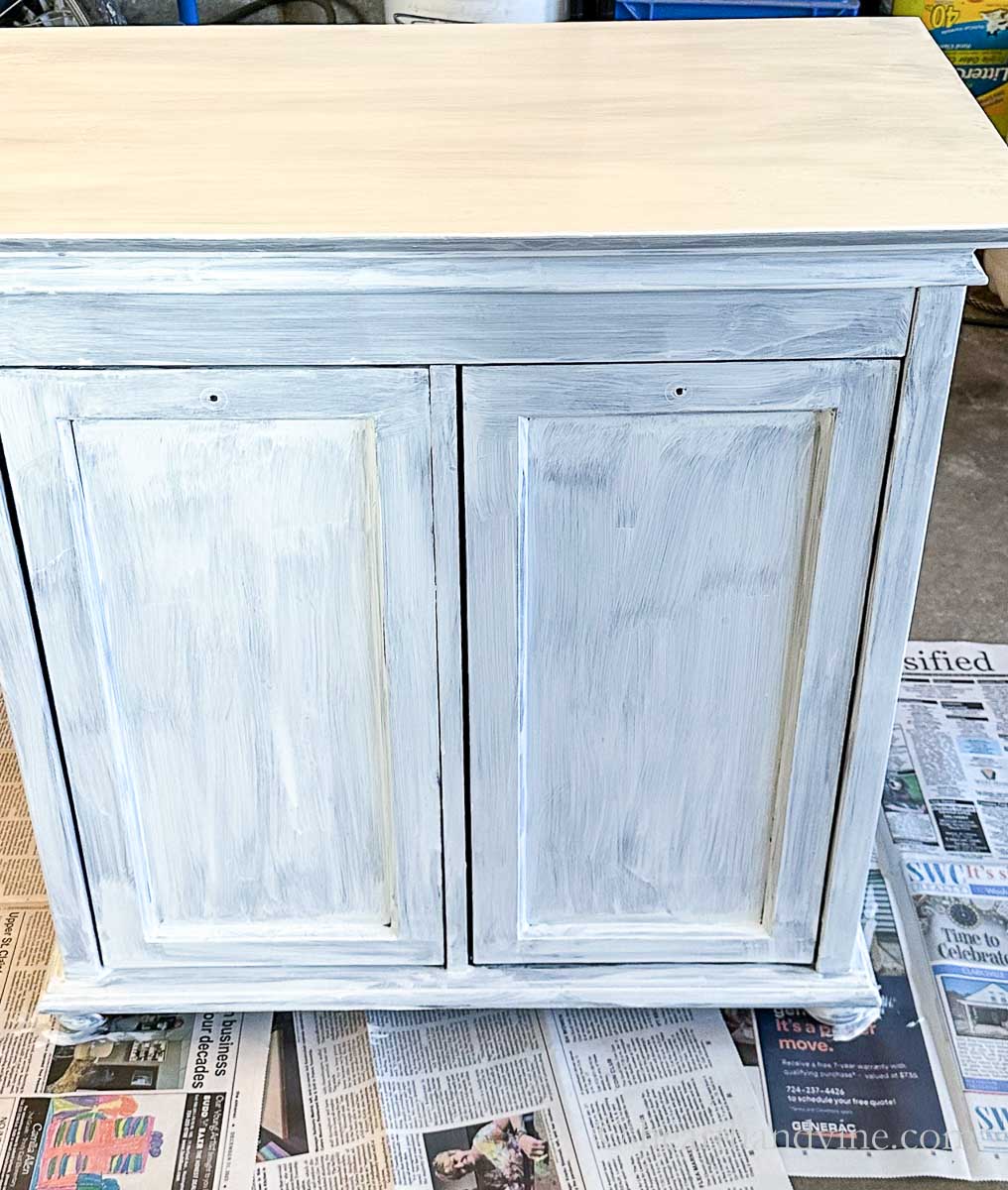 Small cabinet with primer.