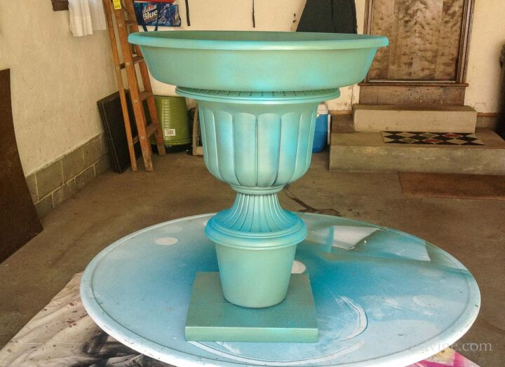DIY Bird Bath from Plastic Pots