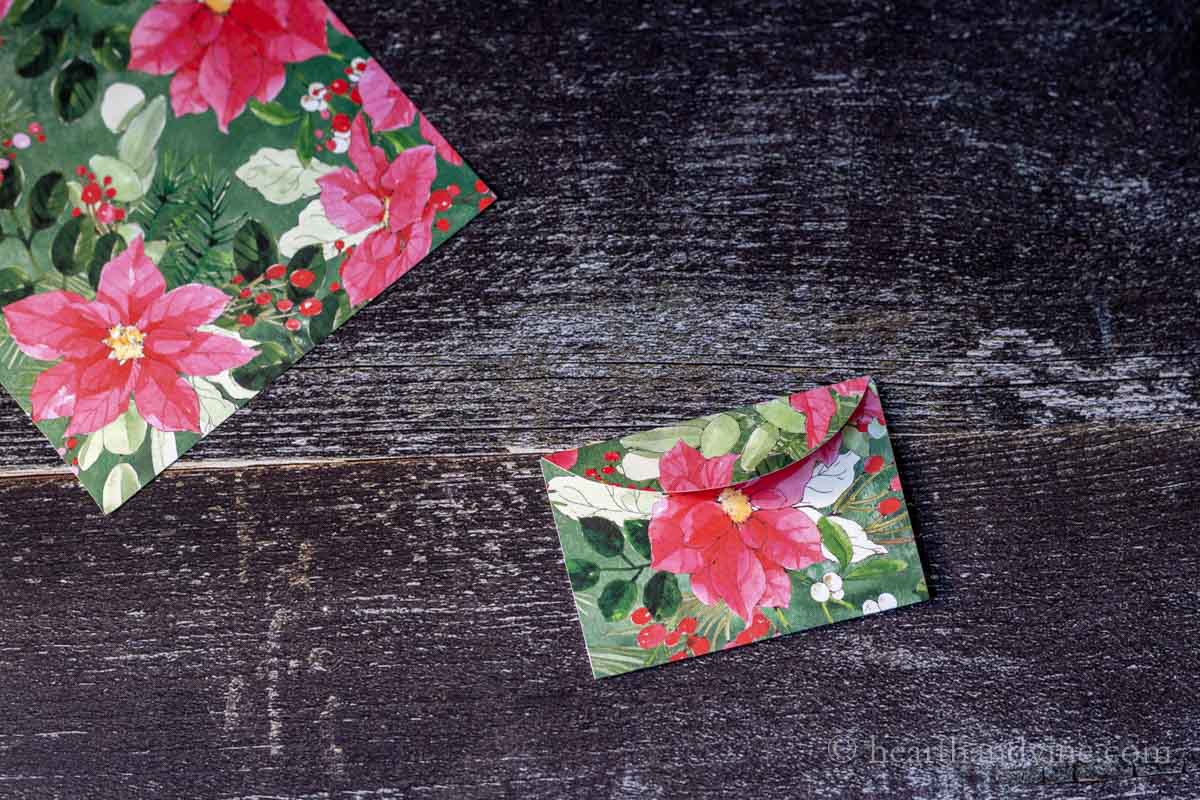 The top of the printed gift card holder folded down.