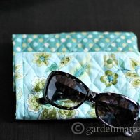 Enjoy this quick and easy quilted sunglass case tutorial.